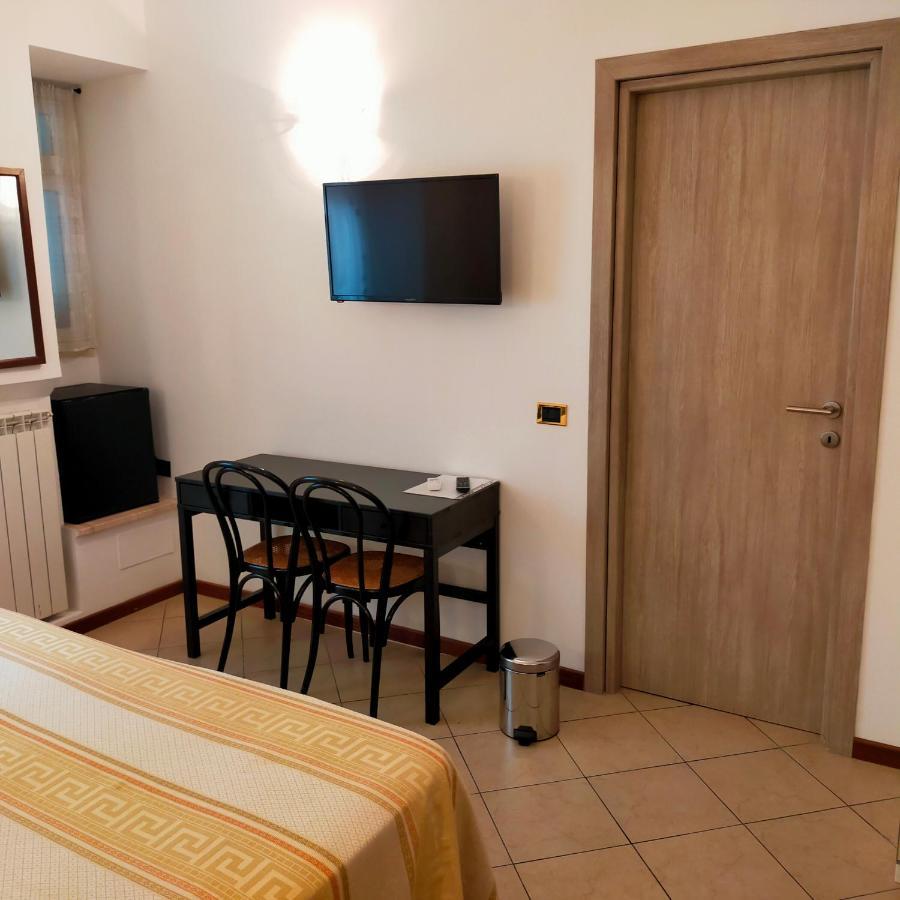 B&B Missi Рим Екстериор снимка