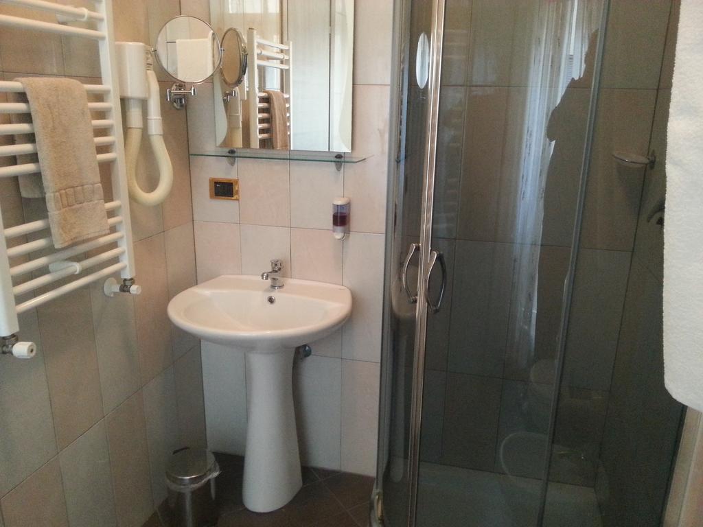 B&B Missi Рим Екстериор снимка